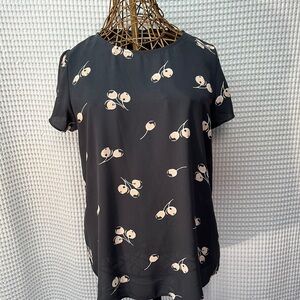 Loft Cap Sleeves-Button Down Back Charcoal/Peach/White design. Size M. EUC.